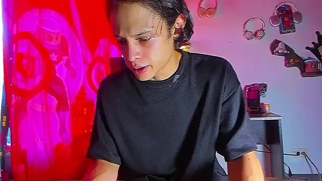 LilOwen  online show from 06-28-26, 04:46