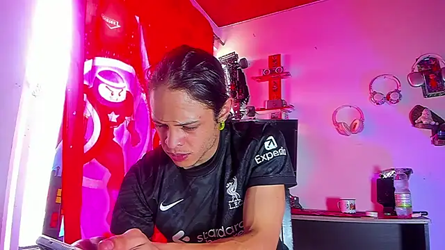 LilOwen  online show from 07-08-26, 05:46
