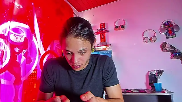 LilOwen  online show from 07-10-26, 05:46