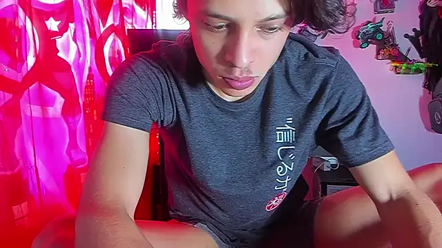 LilOwen  online show from 06-15-26, 04:17