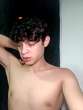 Snapshot of LilOwen_ chatting on 03-23-25, 04:27 LilOwen online show from 03-23-25, 04:27
