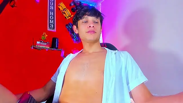 LilOwen  online show from 10-29-25, 07:35