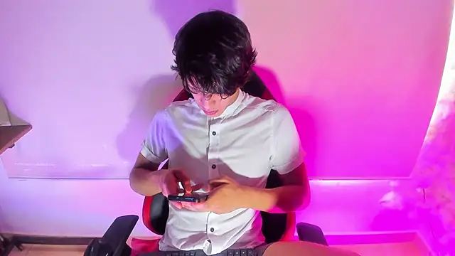 LilOwen  online show from 01-17-26, 08:12