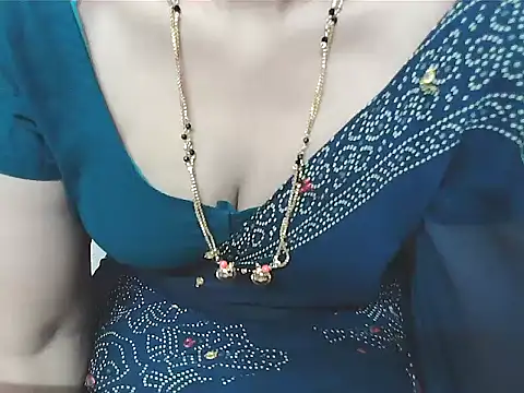 Snapshot of sunitha-3 chatting on 09-18-25, 06:05 sunitha-3 online show from 09-18-25, 06:05