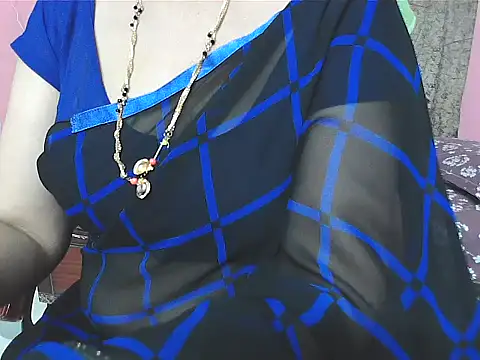 Snapshot of sunitha-3 chatting on 10-15-25, 07:33 sunitha-3 online show from 10-15-25, 07:33