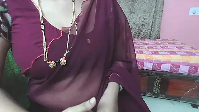 Snapshot of sunitha-3 chatting on 09-22-25, 04:24 sunitha-3 online show from 09-22-25, 04:24