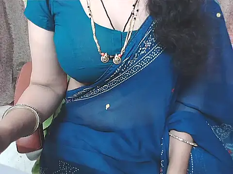 Snapshot of sunitha-3 chatting on 10-06-25, 06:14 sunitha-3 online show from 10-06-25, 06:14
