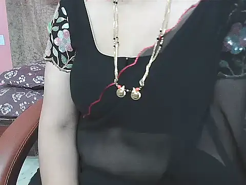 Snapshot of sunitha-3 chatting on 09-17-25, 05:20 sunitha-3 online show from 09-17-25, 05:20