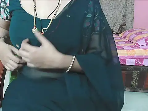 Snapshot of sunitha-3 chatting on 09-28-25, 06:59 sunitha-3 online show from 09-28-25, 06:59