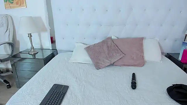 Isla Scott online show from 03-20-26, 11:44