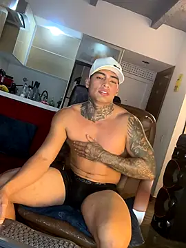 Dominiofit online show from 10-23-25, 04:11