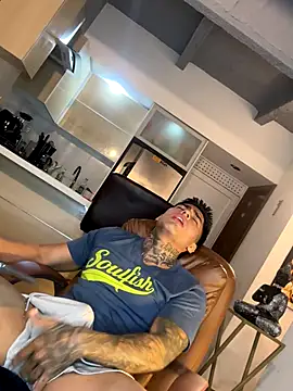 Dominiofit online show from 11-10-25, 01:21