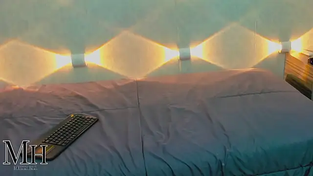 MizzHell online show from 03-25-26, 03:50