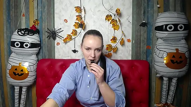 Snapshot of IsabelBlackberry chatting on 11-08-25, 06:06 IsabelBlackberry online show from 11-08-25, 06:06