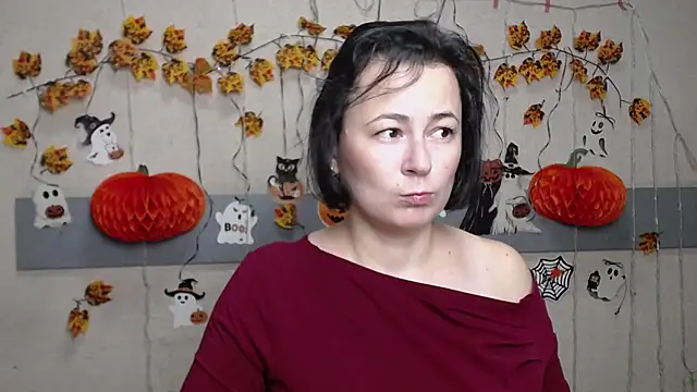 MarieSho online show from 11-18-25, 07:11