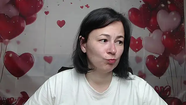Snapshot of MarieSho chatting on 04-19-26, 05:14 MarieSho online show from 04-19-26, 05:14