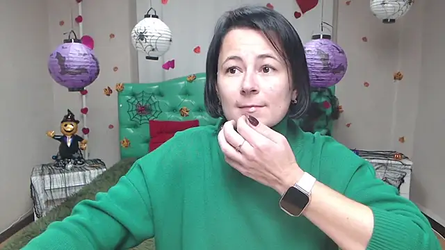 MarieSho online show from 10-22-25, 06:02