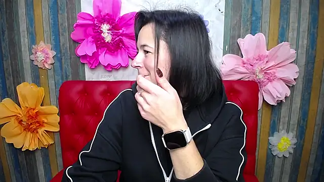 MarieSho online show from 10-12-25, 05:14