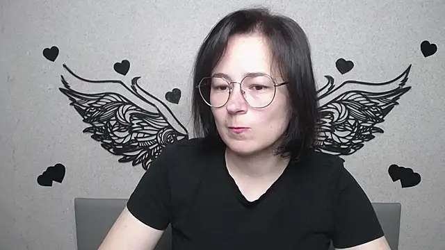 Snapshot of MarieSho chatting on 05-22-26, 06:22 MarieSho online show from 05-22-26, 06:22