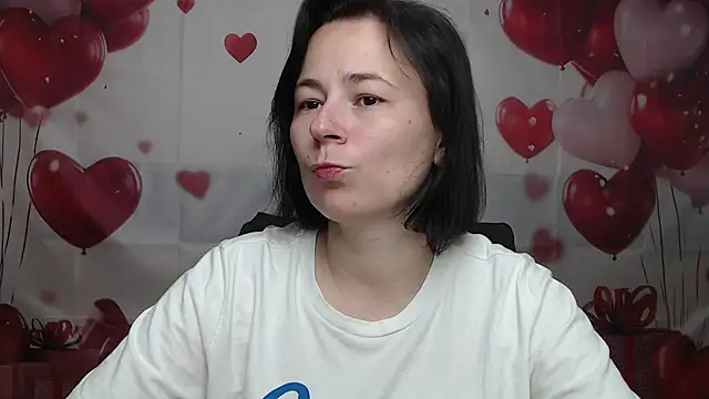 Snapshot of MarieSho chatting on 05-26-26, 07:17 MarieSho online show from 05-26-26, 07:17