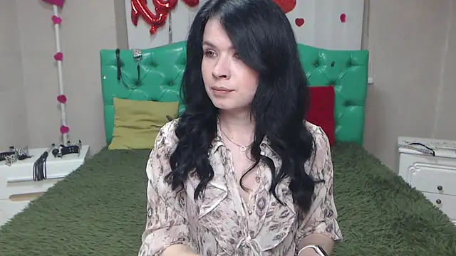 Snapshot of JasmineKouch chatting on 05-12-26, 05:41 JasmineKouch online show from 05-12-26, 05:41