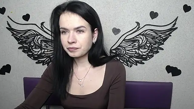 JasmineKouch online show from 11-18-25, 07:55