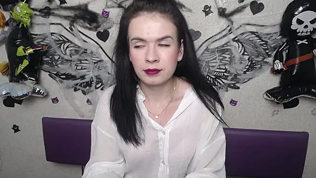 JasmineKouch online show from 11-01-25, 06:35