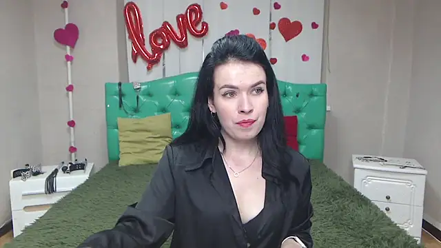 Snapshot of JasmineKouch chatting on 05-13-26, 05:31 JasmineKouch online show from 05-13-26, 05:31