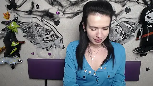 JasmineKouch online show from 11-14-25, 12:31