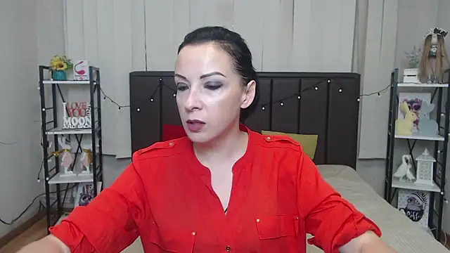 ElizabethSho online show from 09-18-25, 05:05