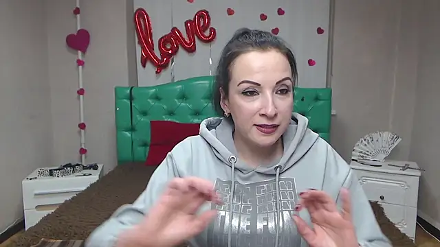 ElizabethSho online show from 02-28-26, 06:29