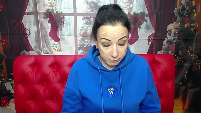 ElizabethSho online show from 01-11-26, 06:04