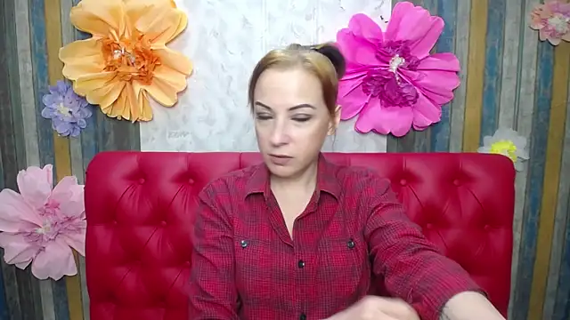 ElizabethSho online show from 04-30-26, 05:09