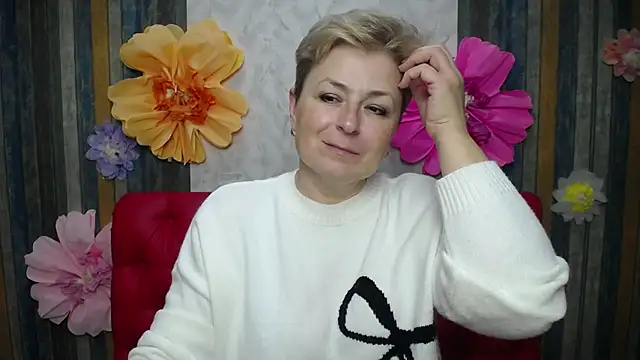 EmiliaGree online show from 05-14-26, 04:59