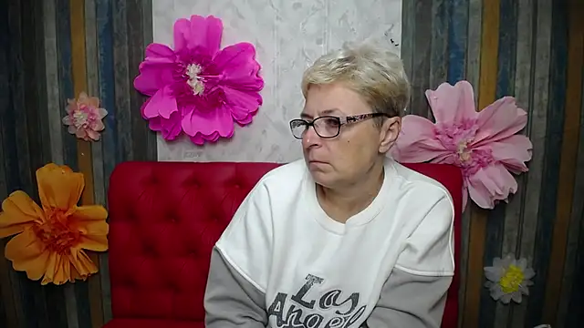 EmiliaGree online show from 10-04-25, 05:36