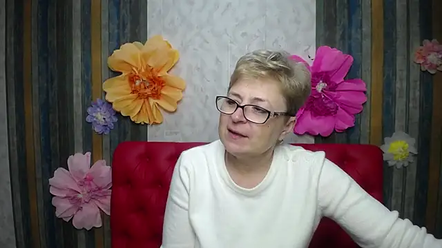 EmiliaGree online show from 05-05-26, 05:05