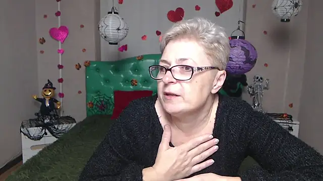 EmiliaGree online show from 11-14-25, 06:11