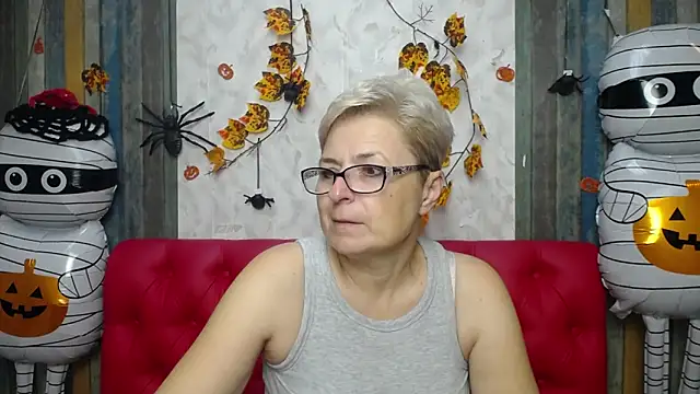 EmiliaGree online show from 11-02-25, 06:13