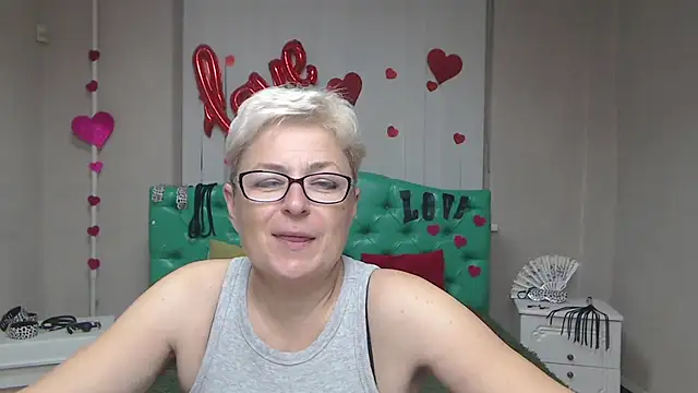 EmiliaGree online show from 09-23-25, 05:09