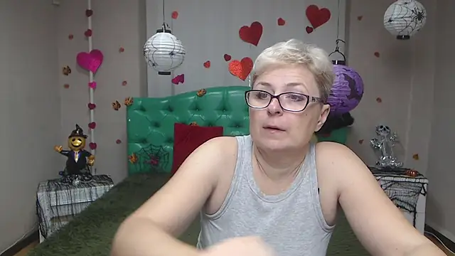 EmiliaGree online show from 11-12-25, 06:12