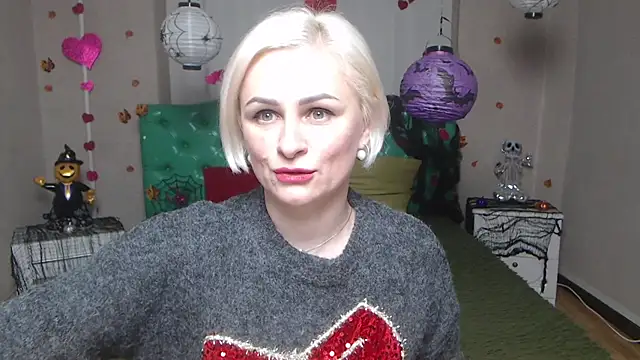 OliviaHorst online show from 11-09-25, 06:12