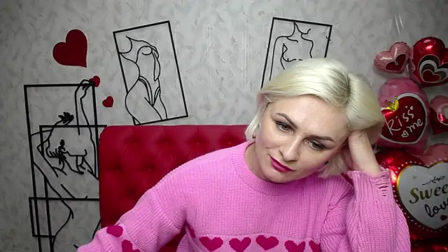 Snapshot of OliviaHorst chatting on 02-27-25, 10:11 OliviaHorst online show from 02-27-25, 10:11