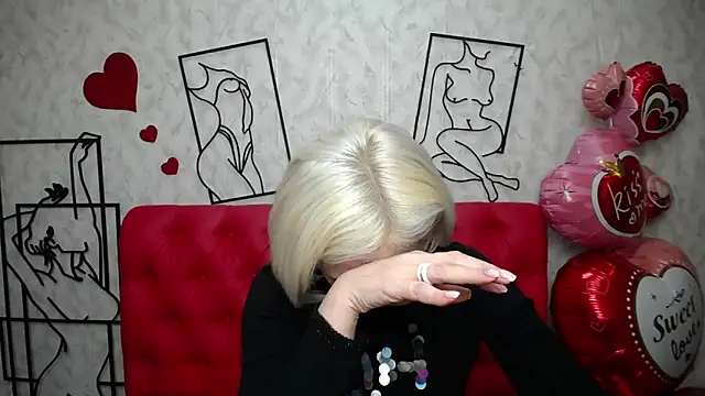 Snapshot of OliviaHorst chatting on 02-15-25, 04:34 OliviaHorst online show from 02-15-25, 04:34