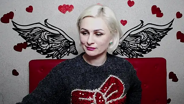 Snapshot of OliviaHorst chatting on 02-26-25, 01:11 OliviaHorst online show from 02-26-25, 01:11