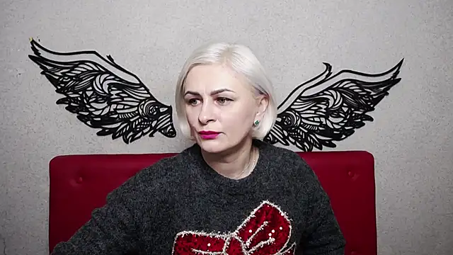 Snapshot of OliviaHorst chatting on 02-09-25, 06:33 OliviaHorst online show from 02-09-25, 06:33