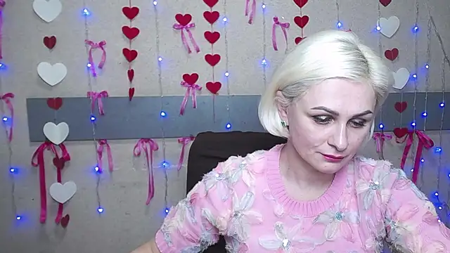 Snapshot of OliviaHorst chatting on 02-22-25, 04:19 OliviaHorst online show from 02-22-25, 04:19