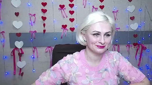 Snapshot of OliviaHorst chatting on 02-22-25, 01:02 OliviaHorst online show from 02-22-25, 01:02