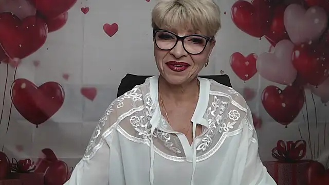 EllaBonito online show from 04-18-26, 05:54