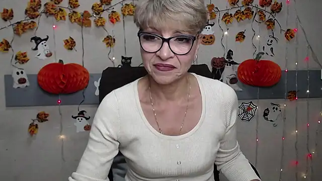 EllaBonito online show from 10-29-25, 06:34