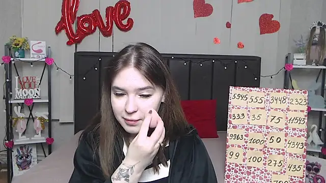 LauraHlot online show from 03-16-25, 06:12